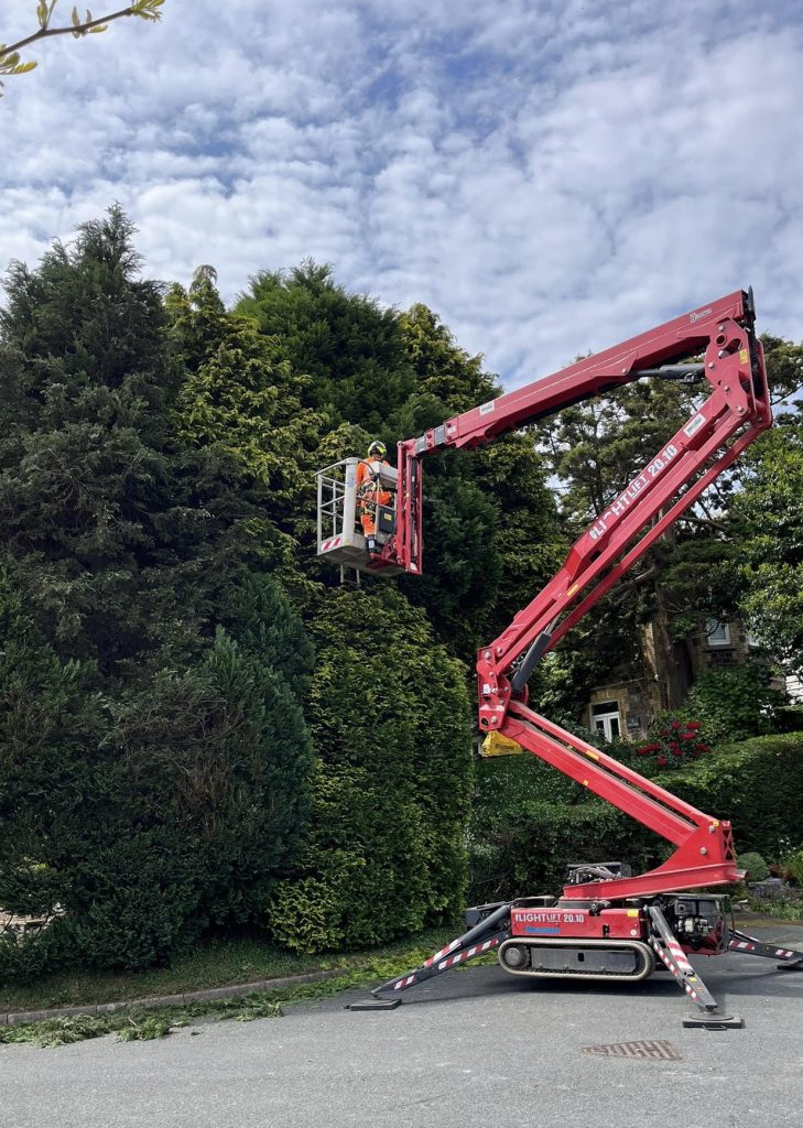 cherry picker hire plymouth